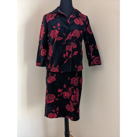 Talbots Size 4P Black Red Floral velvet Skirt Suit Set - Picture 1 of 6